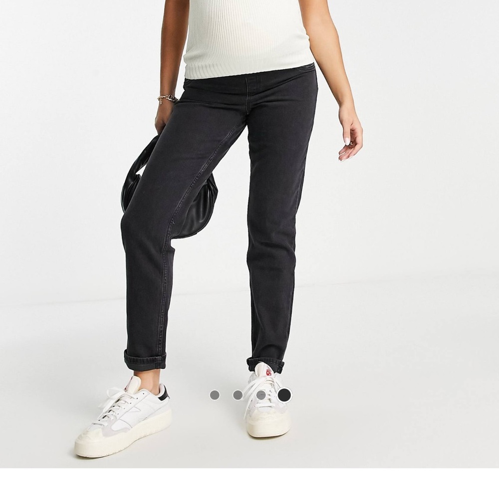 Maternity slim mom jeans